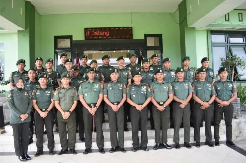 Denhub Divisi Infanteri 3 Kostrad Gelar Tradisi Pelepasan Anggota