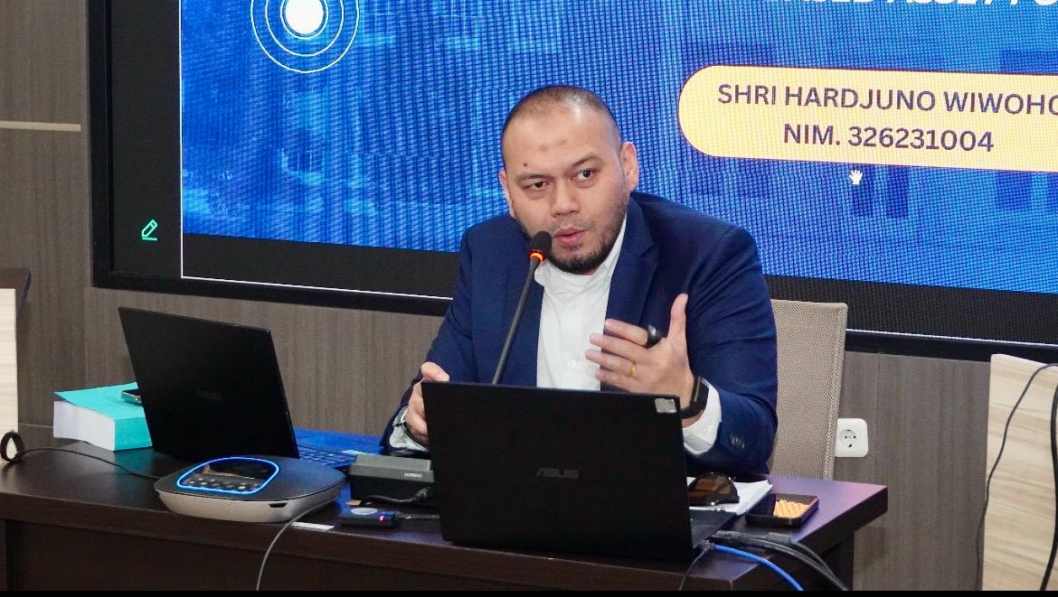 Ujian Kelayakan Disertasi di Unair, Hardjuno Wiwoho Bahas Reformasi Hukum Perampasan Aset