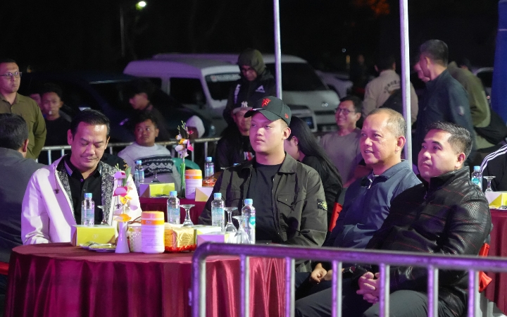 Pangdam IV/Diponegoro Nobar Bersama Warga, Bangun Kebersamaan Lewat Semangat Olahraga