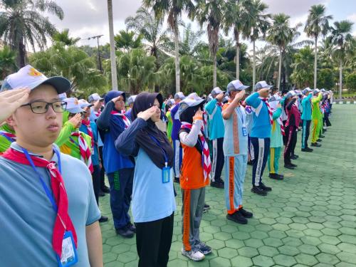 Koramil 0901-03/Samarinda Seberang Tanamkan Disiplin dan Wawasan Kebangsaan kepada 320 Siswa SMA Neg