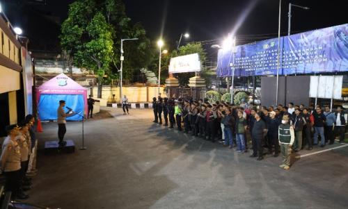 Polres Metro Jakarta Timur Bersama Tiga Pilar Gelar Patroli Skala Besar, Hadirkan Rasa Aman bagi War