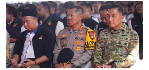 Kapolres Metro Bekasi Dampingi Kapolri dan Kapolda Metro Jaya Hadiri Apel Akbar FSPMI