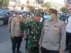 CEGAH DAMPAK KABUT ASAP, DANRAMIL 0901-01/SAMARINDA ULU TURUT HADIR DALAM PEMBAGIAN 10.000 MASKER GR